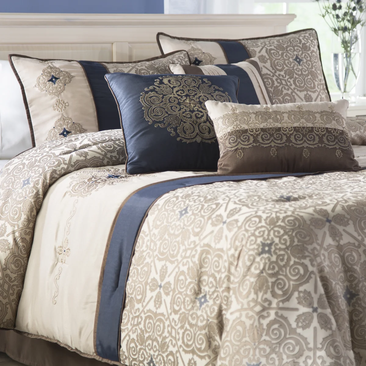 Donovan 7 Piece Jacquard Comforter Set with Throw Pillows