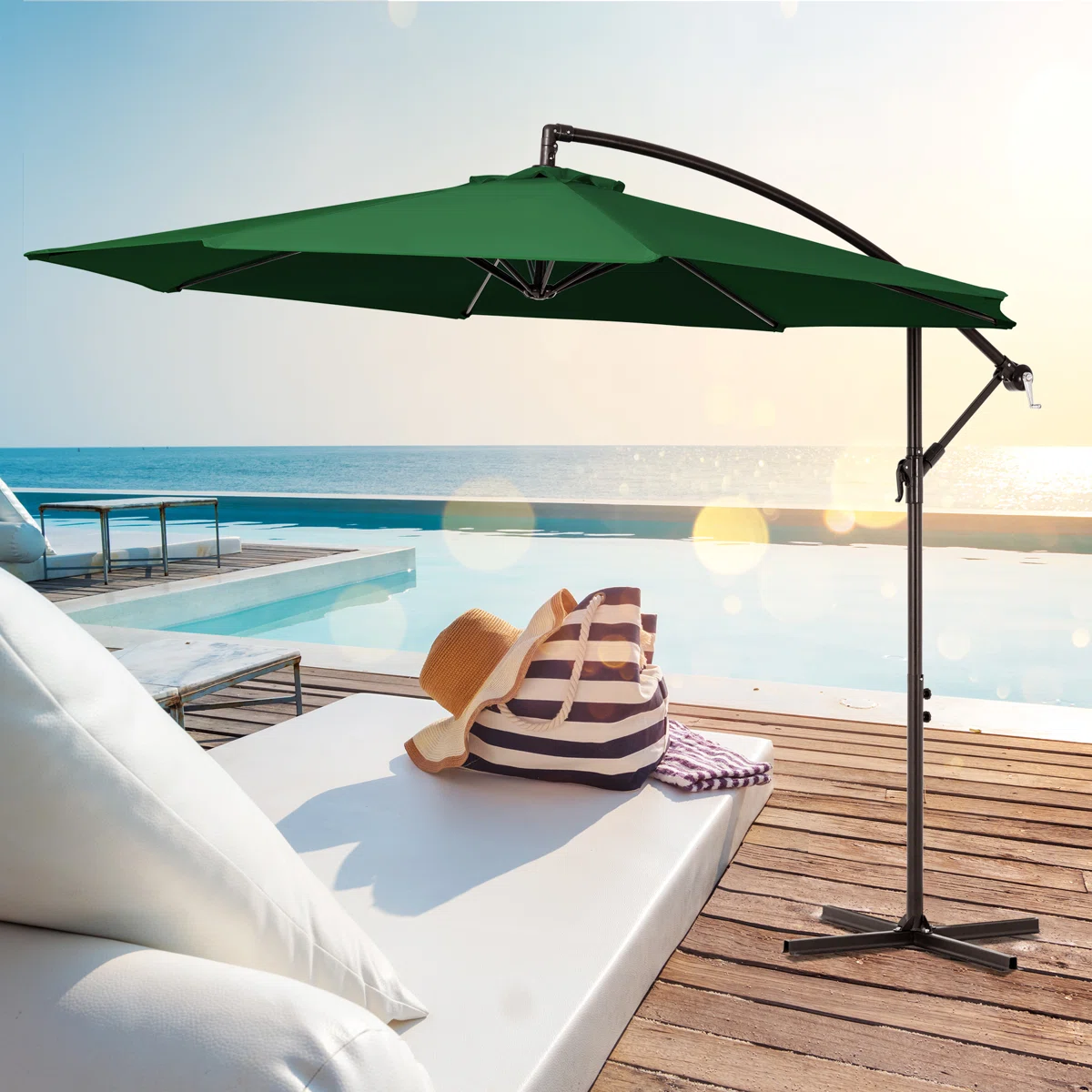 Hawkinsville 10' Cantilever Umbrella